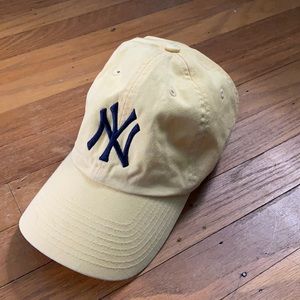 Yellow Yankees hat